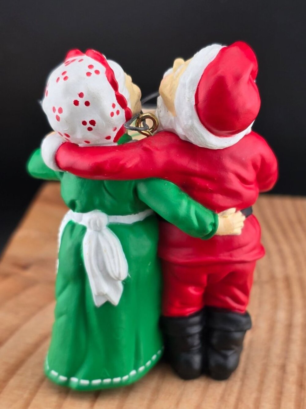 1989 Holiday Duet Ornament by Hallmark, Mr. & Mrs. Claus Caroling Singing - Picture 10 of 10